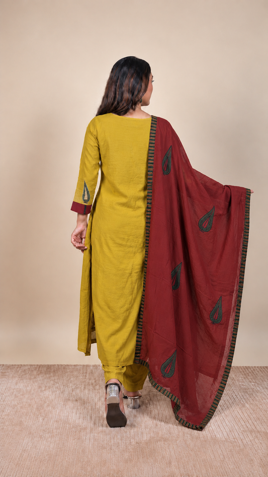 Mustard Royale – Printed Kurta Palazzo Set