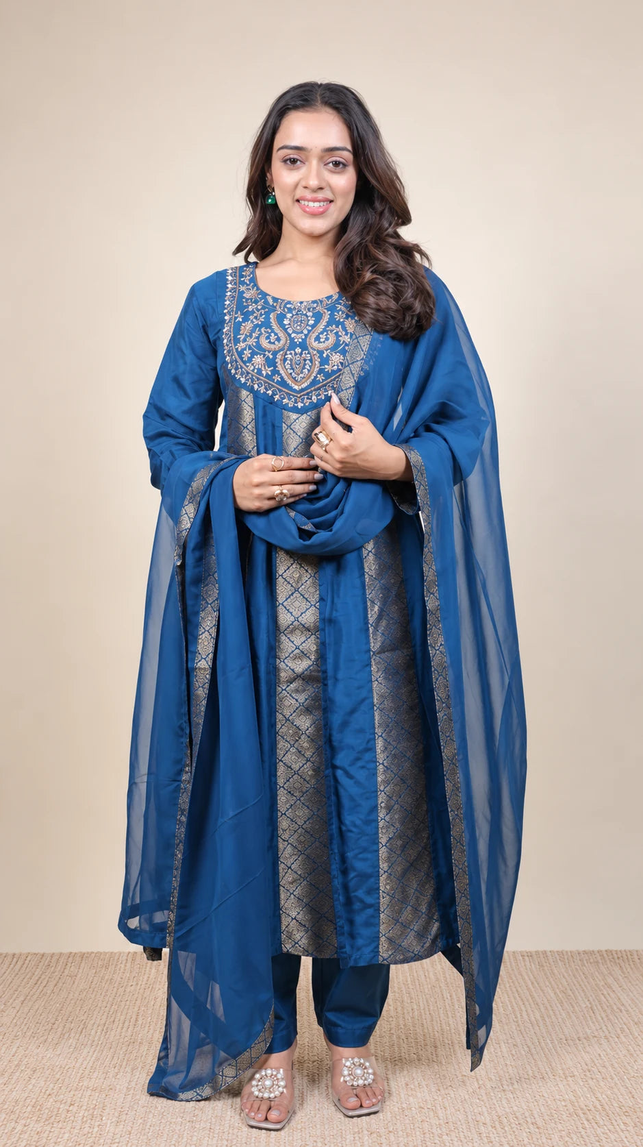 Neelam Noor – Royal Blue Embroidered Kurta Set by Gold Lady - Front View