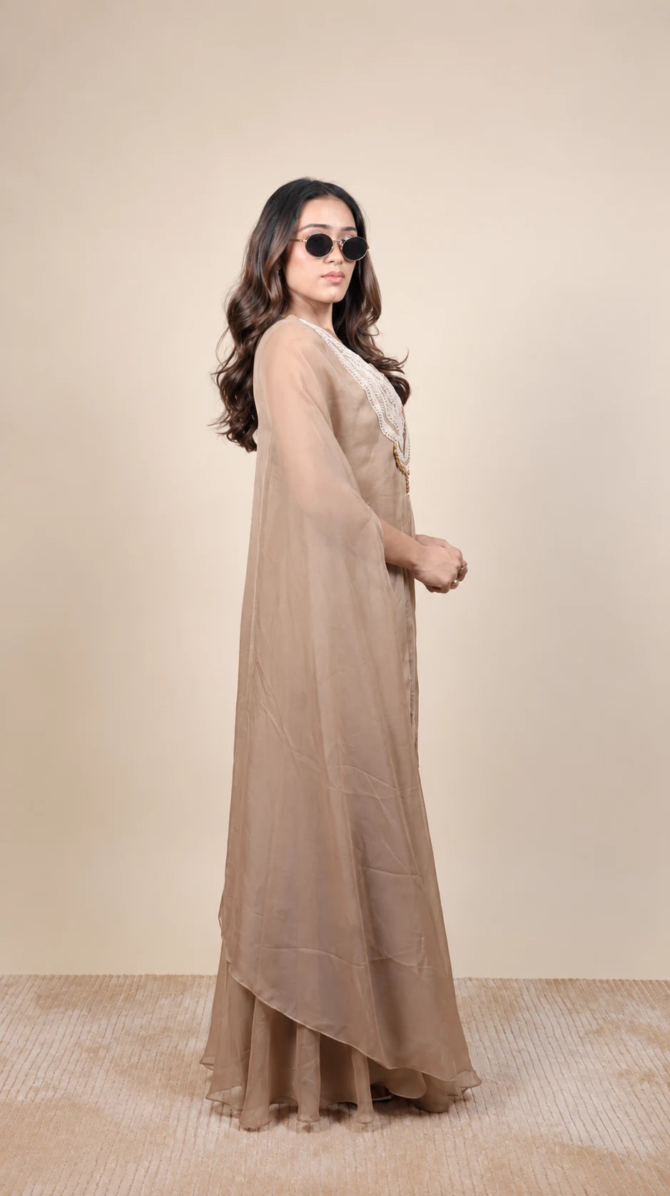 Ivory – Embroidered Cape Set by Gold Lady - Detail View