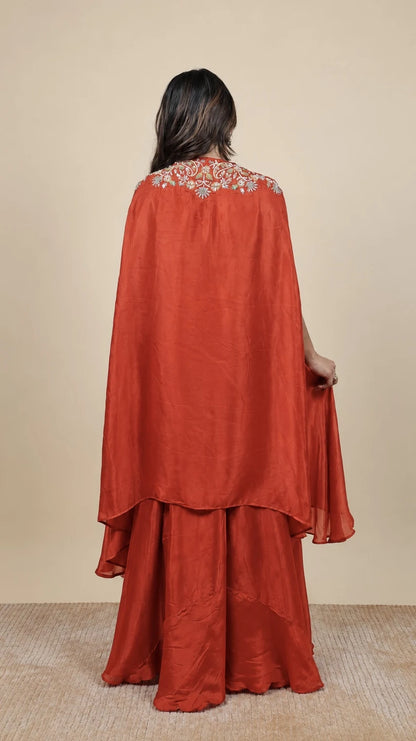 Laaj Gul – Floral Embroidered Kurta Set by Gold Lady - Side View