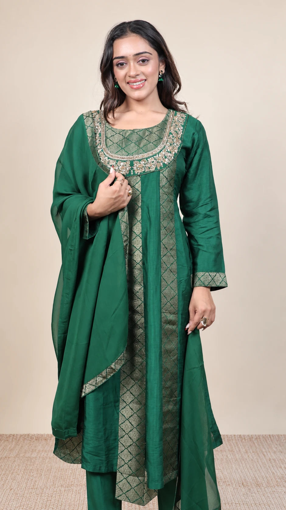 Panna Noor – Emerald Brocade Kurta Set by Gold Lady - Front View