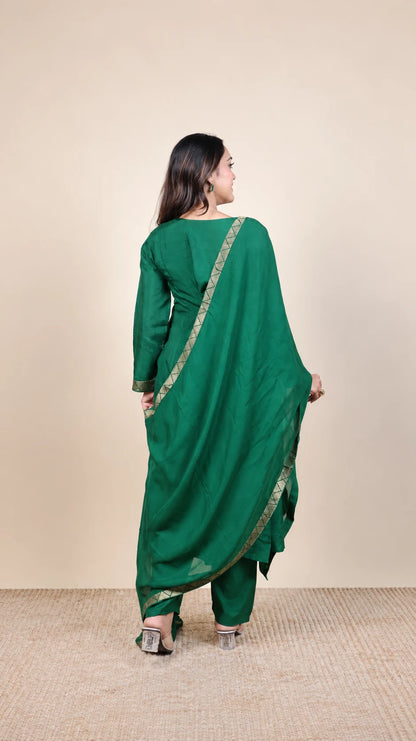 Panna Noor – Emerald Brocade Kurta Set by Gold Lady - Back View